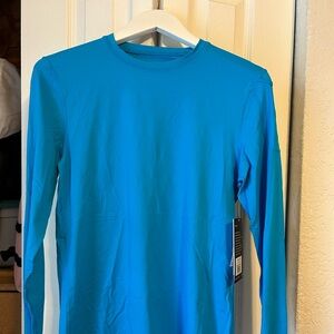 Women’s long sleeve top